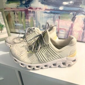 On Cloudswift Running Sneakers 6.5